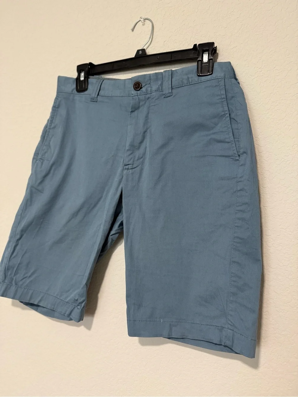 J. Crew Men's Light Blue Flat-Front Chino Shorts